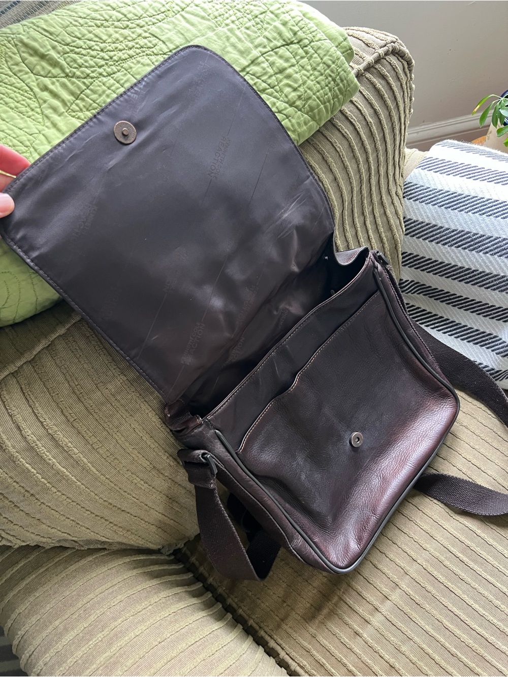 Genuine Leather Messenger Bag Kenneth Cole Reaction Dark Brown Adjustable Strap - Picture 8 of 15
